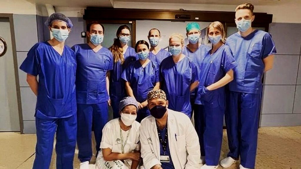 equipo-manuel-felices-cirujia-medicina-estetica-avanzada